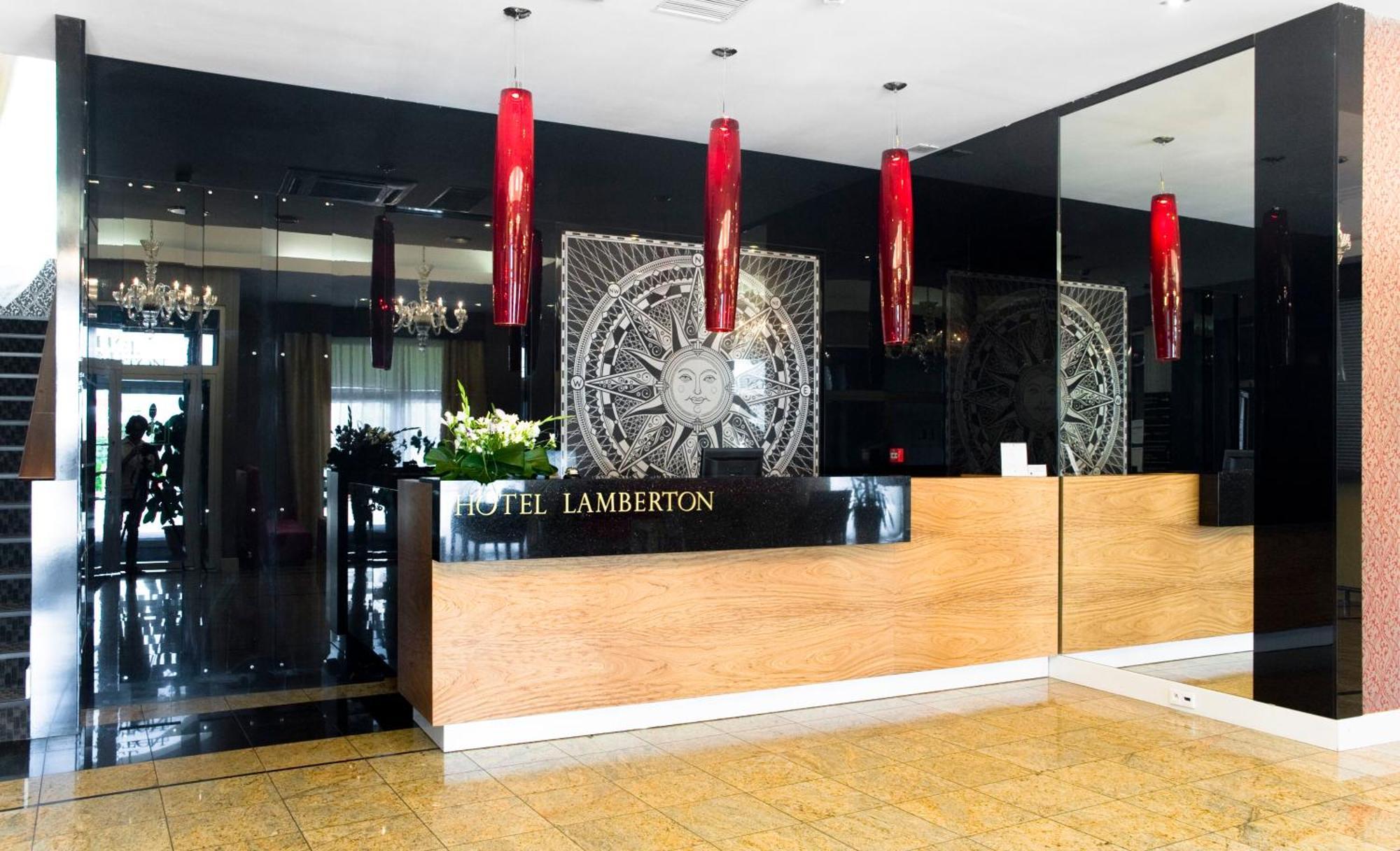 Hotel Lamberton Oltarzew Ngoại thất bức ảnh