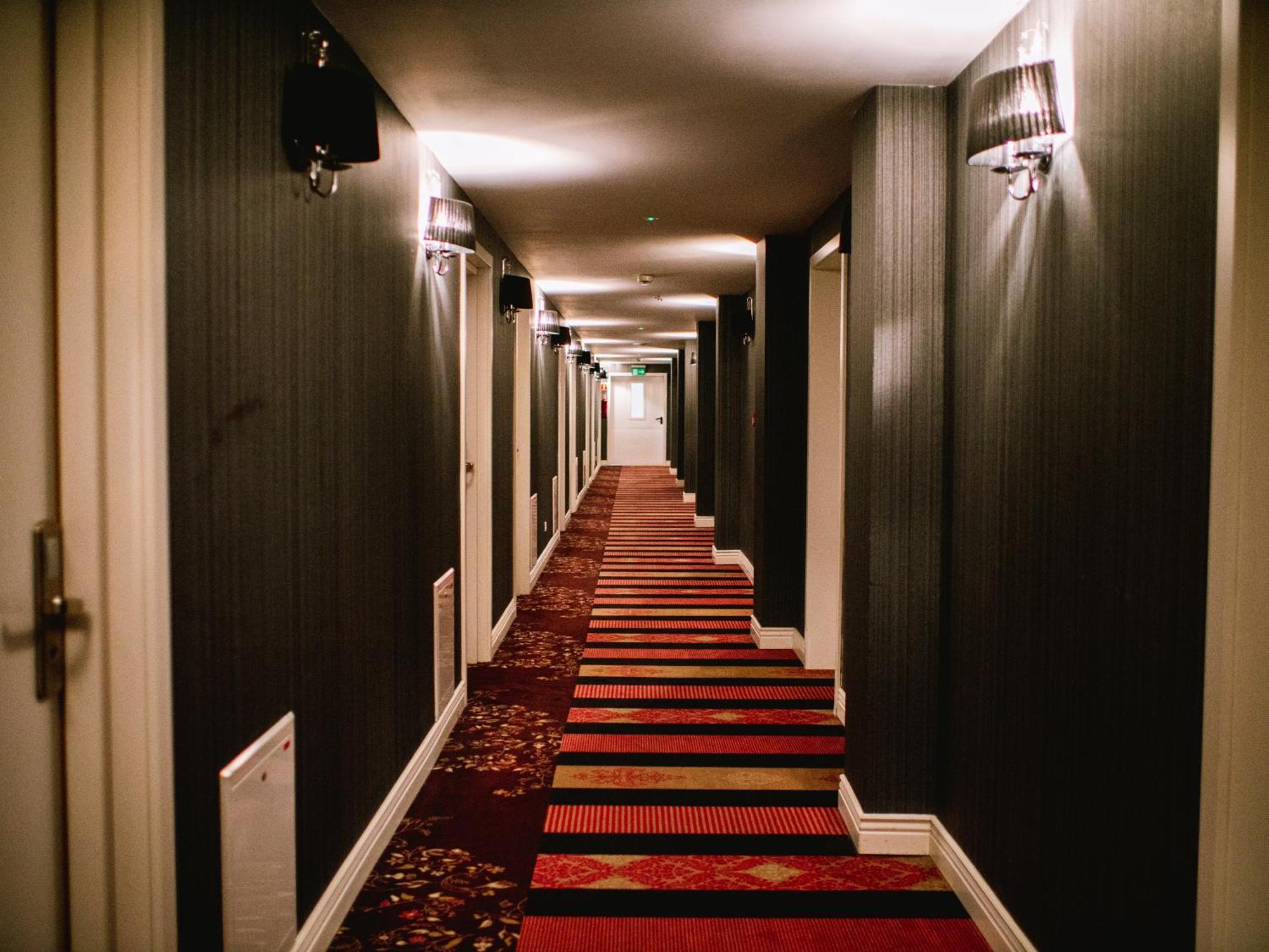Hotel Lamberton Oltarzew Ngoại thất bức ảnh